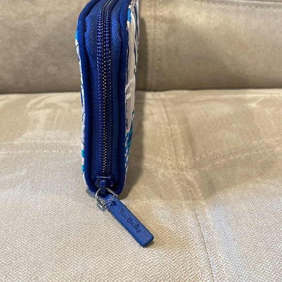 Vera Bradley RFID Wallet - Picture 2 of 7